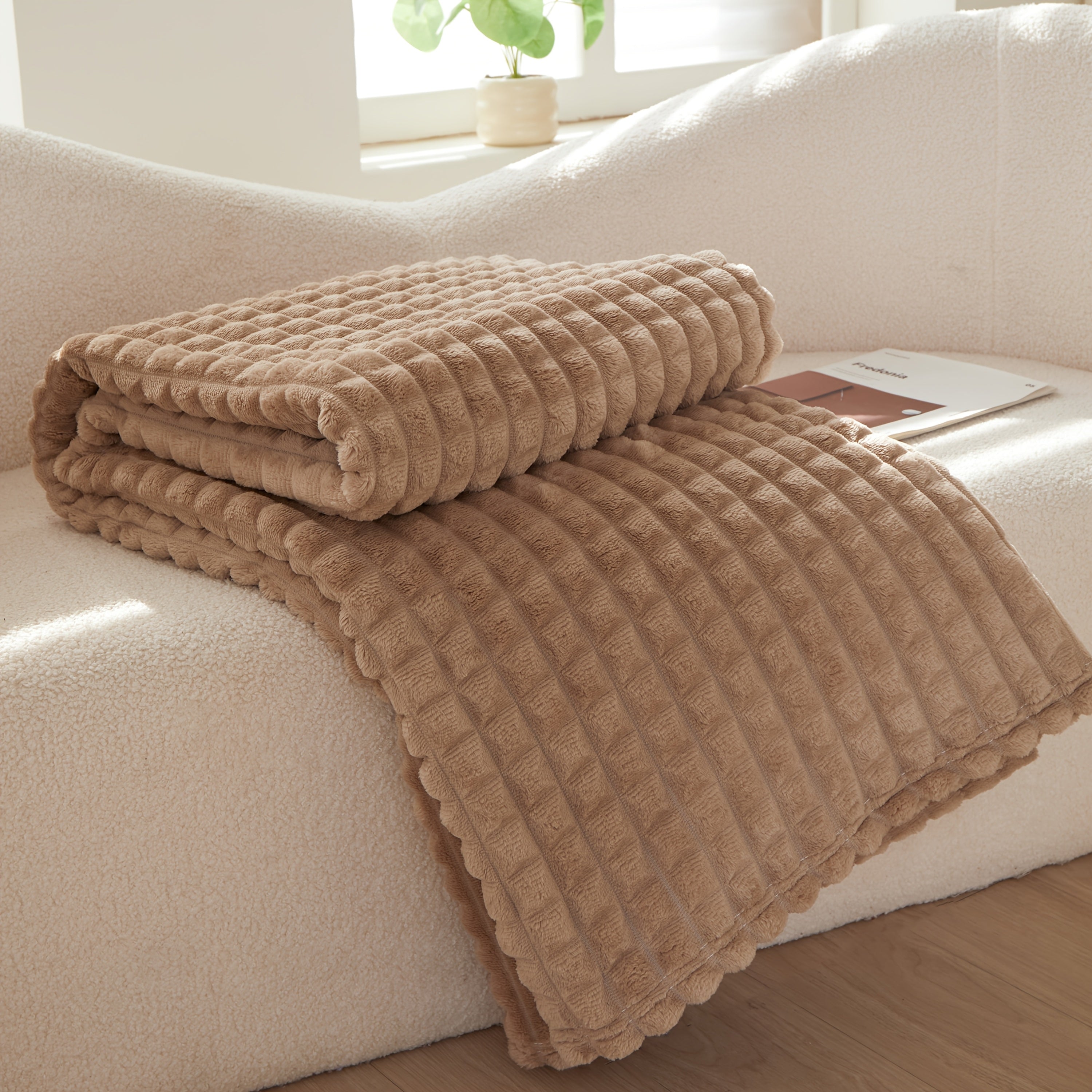 Solid Colour Plush Throw Blanket – Soft Warm Sofa Blanket for Naps, Office, Camping & Pets | All-Season Bedspread Gift Blanket | White Khaki Grey | Multiple Sizes