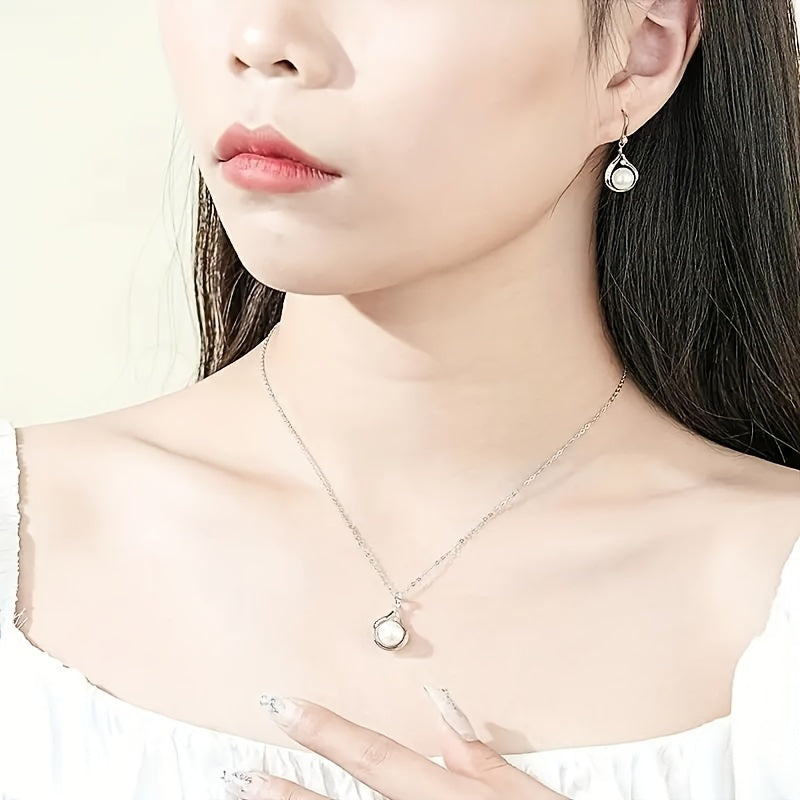 S925 Silver Earrings for Women Featuring Natural Freshwater Pearls, with Ear Hooks. A Sophisticated Necklace Perfect for a High-End Look, Ideal As a Proposal Gift for a Girlfriend, Or a Surprise for Engagements, Weddings