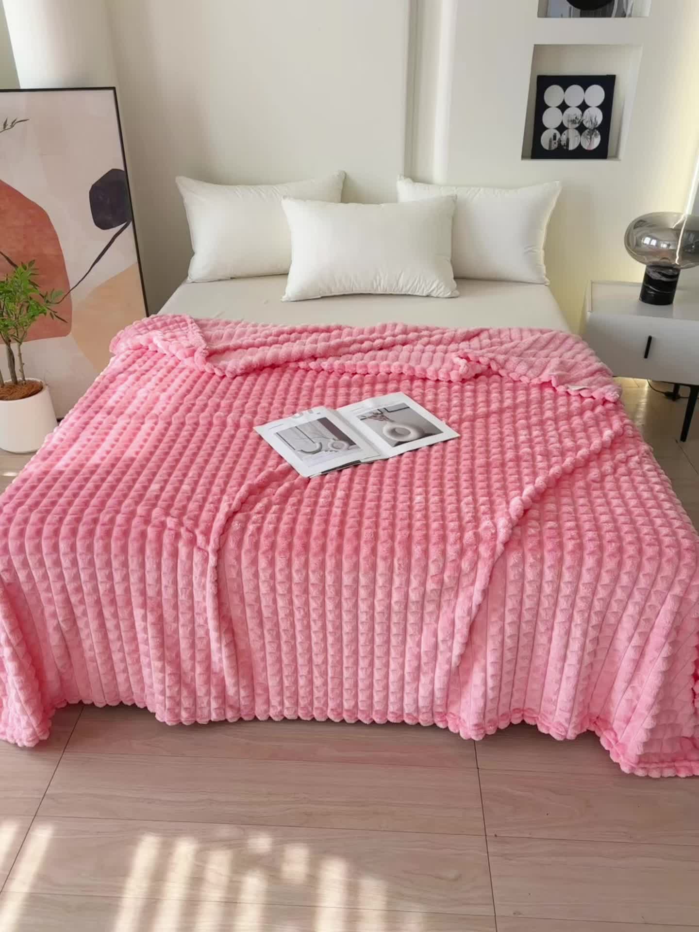 Solid Colour Plush Throw Blanket – Soft Warm Sofa Blanket for Naps, Office, Camping & Pets | All-Season Bedspread Gift Blanket | White Khaki Grey | Multiple Sizes
