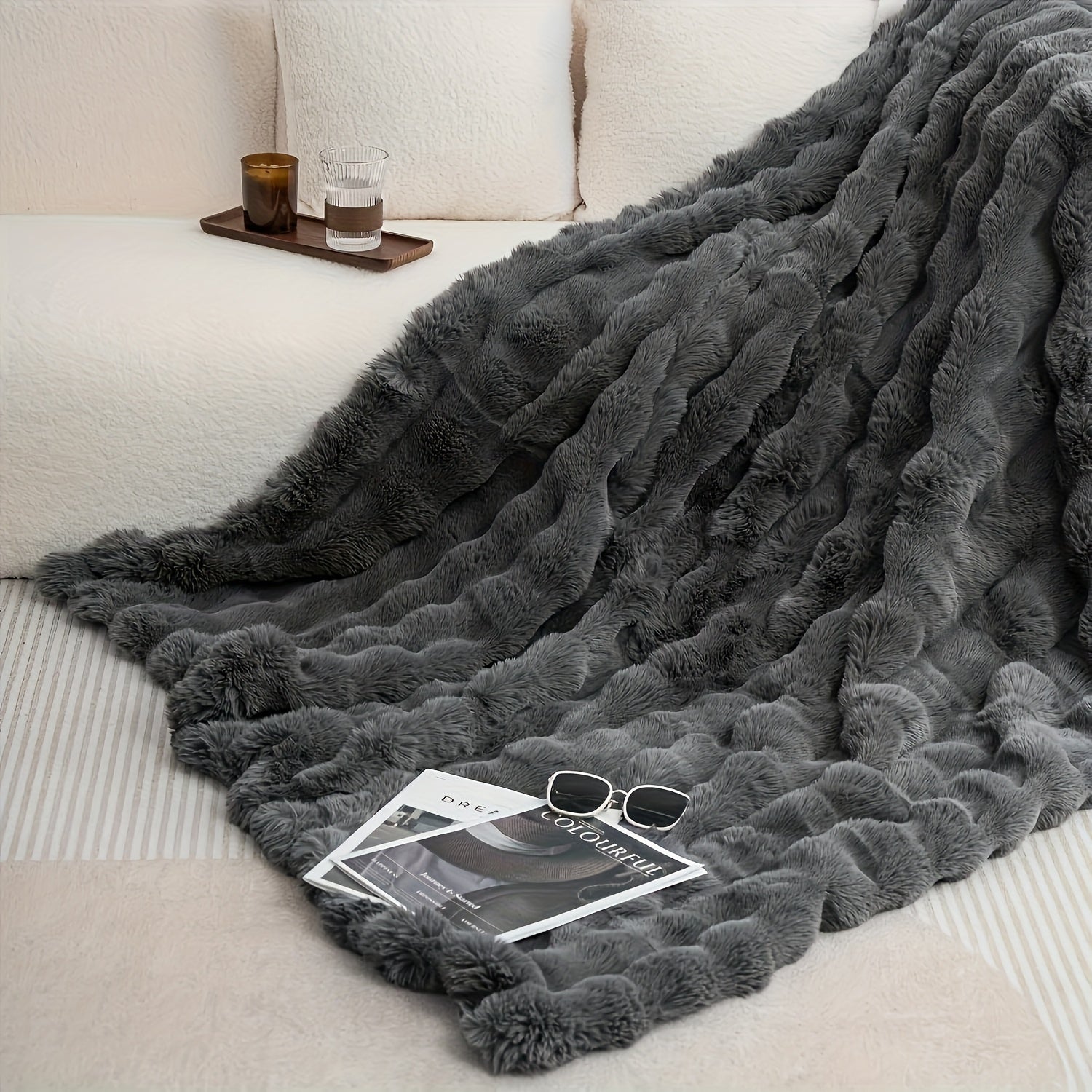 Faux Fur Heavy Plush Throw Blanket – Super Soft Warm Cozy Fleece Blanket for Couch Bed & Travel, All-Season Gift Blanket