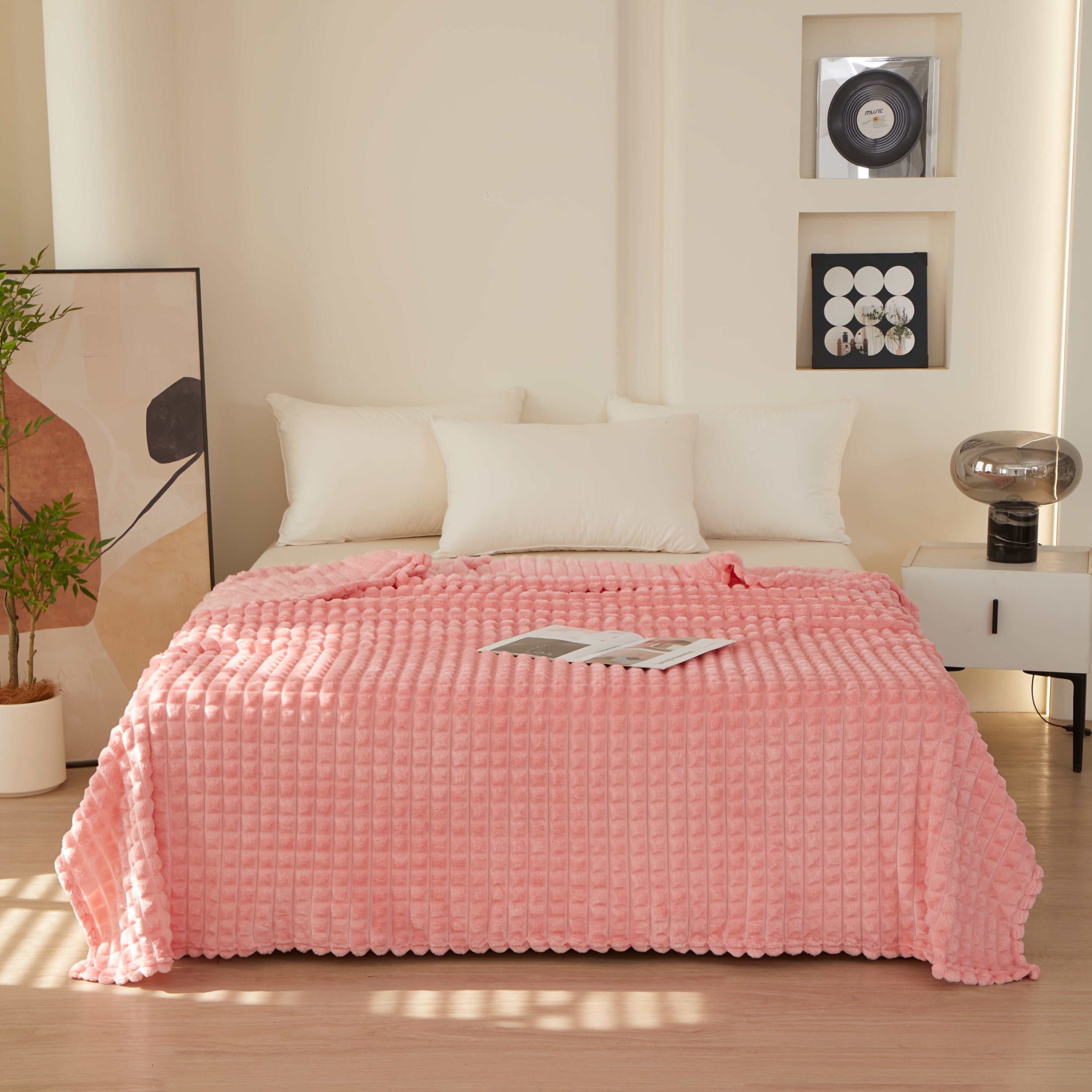 Soft Warm Throw Blanket All-Season Plush Sofa Blanket for Naps Office Camping Pet-Friendly Bedspread Multiple Sizes and Colors