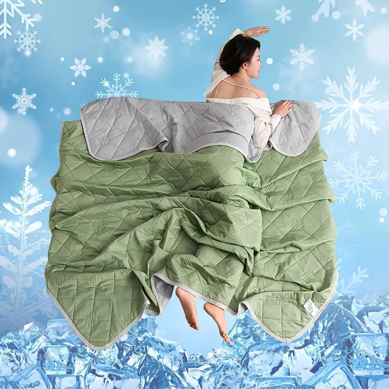 Cooling Blanket for Hot Sleepers – Lightweight Breathable Polyester Summer Quilt, Reversible Geometric Design, Night Sweats Relief, Bed Couch Travel, Machine Washable | Canada