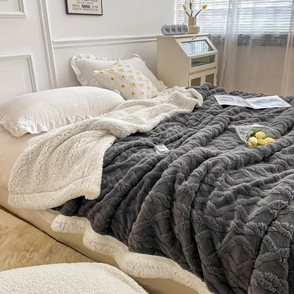 Tafu Velvet Quilt All-Season Thick Luxury Comforter – Soft Stitching, Fade-Resistant, Machine Washable | Warm Winter Bedding for Bedroom, Guest Room & Hotel | 4 Colours, 2 Sizes | ShopVora CA