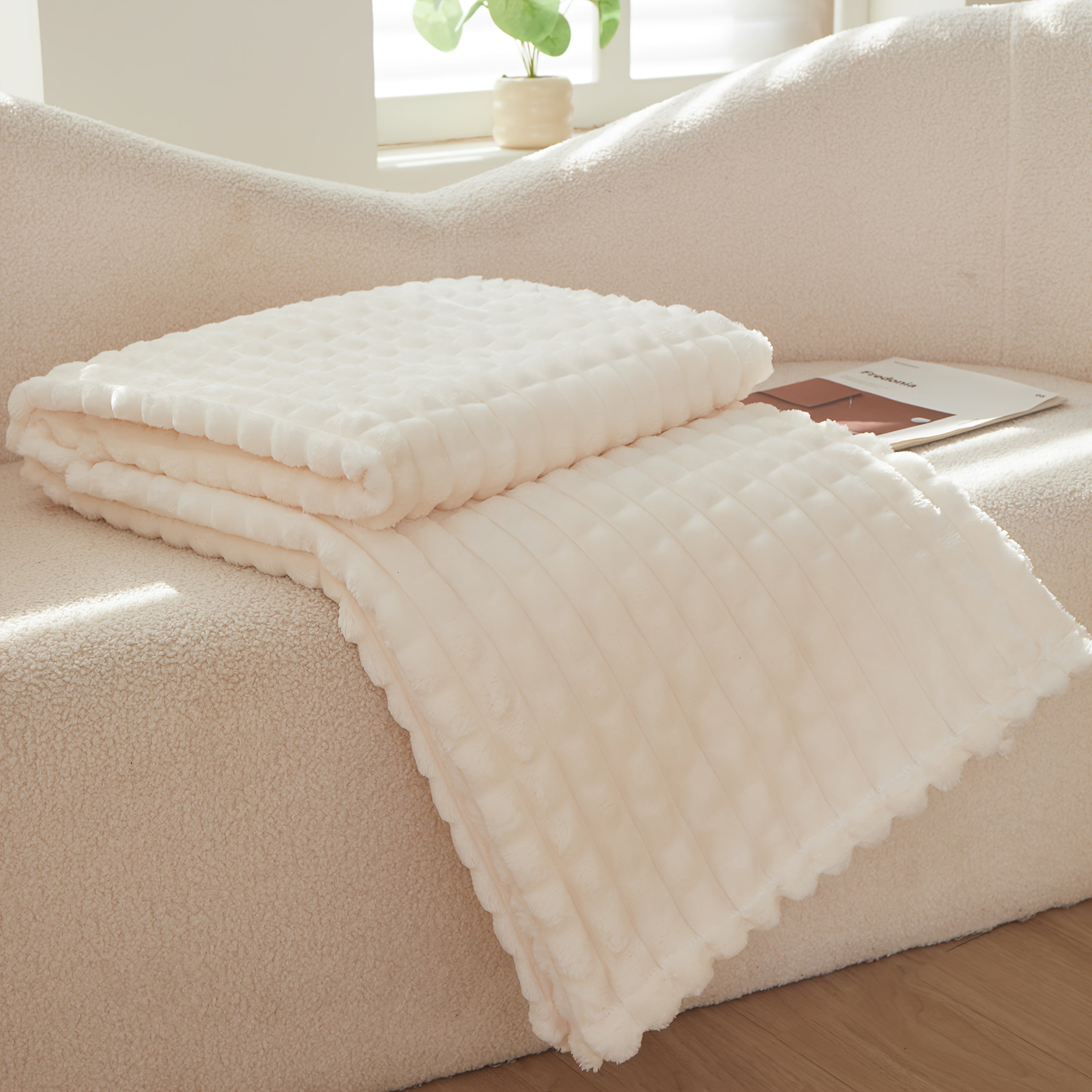 Solid Colour Plush Throw Blanket – Soft Warm Sofa Blanket for Naps, Office, Camping & Pets | All-Season Bedspread Gift Blanket | White Khaki Grey | Multiple Sizes
