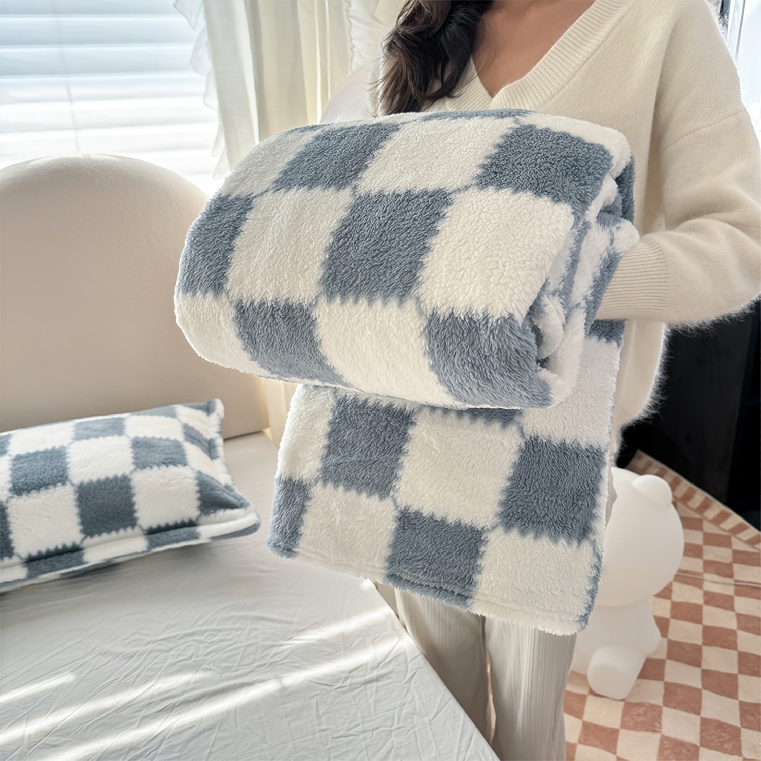 Flannel Checkered Throw Blanket Soft & Cozy – Lightweight Warm Plaid Blanket for Couch Bed Travel, Gift for Women, 50x60 & 60x80 inch, 5 Colours | Canada