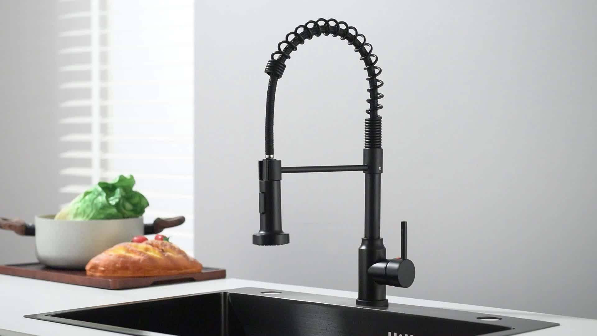 1pc Contemporary Kitchen Faucet with Pull Down Sprayer, Single Handle Single Hole High Arc Spring Commercial Monobloc Kitchen Sink Mixer Tap, 360° Universal Telescopic Splash-Proof Water Nozzle, Matte Black And Brushed Nickel