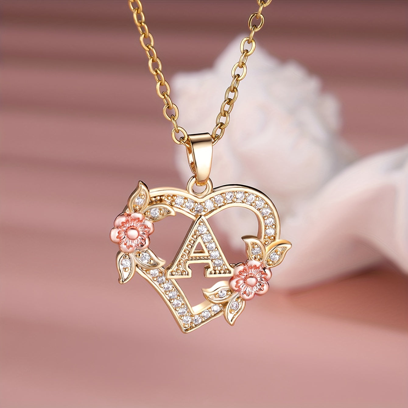 A Stylish Necklace Featuring a Heart-Shaped Pendant Made of S925 Sterling Silver, Adorned with Moissanite, Available with Letters A-Z. This Trendy Jewelry Is Perfect for Women, Ideal for Everyday Wear And Gifting, And Serves As a Seasonal Accessory