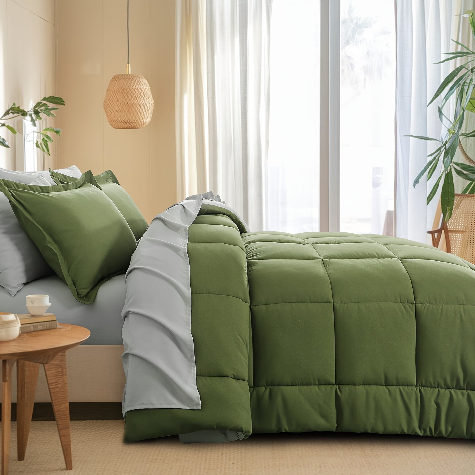 7pcs Luxurious Reversible Bedding, Soft Microfiber, Lightweight, Breathable, Easy to Care for - Includes Comforter, Flat Sheet, Fitted Sheet, And Pillowcases, Perfect As Gifts for The Family, Suitable for All Seasons