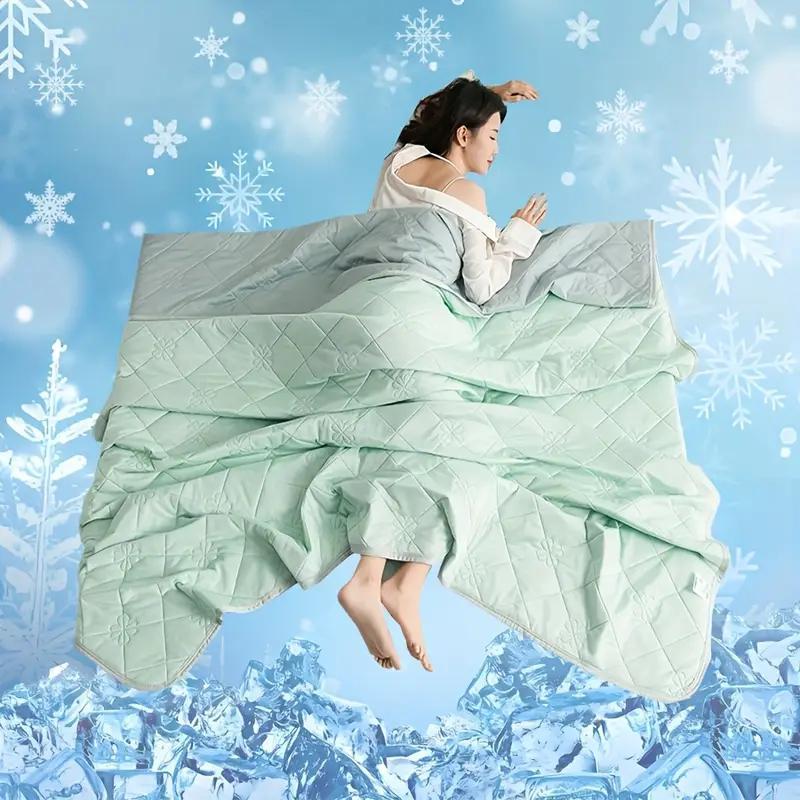 Cooling Blanket for Hot Sleepers – Lightweight Breathable Polyester Summer Quilt, Reversible Geometric Design, Night Sweats Relief, Bed Couch Travel, Machine Washable | Canada