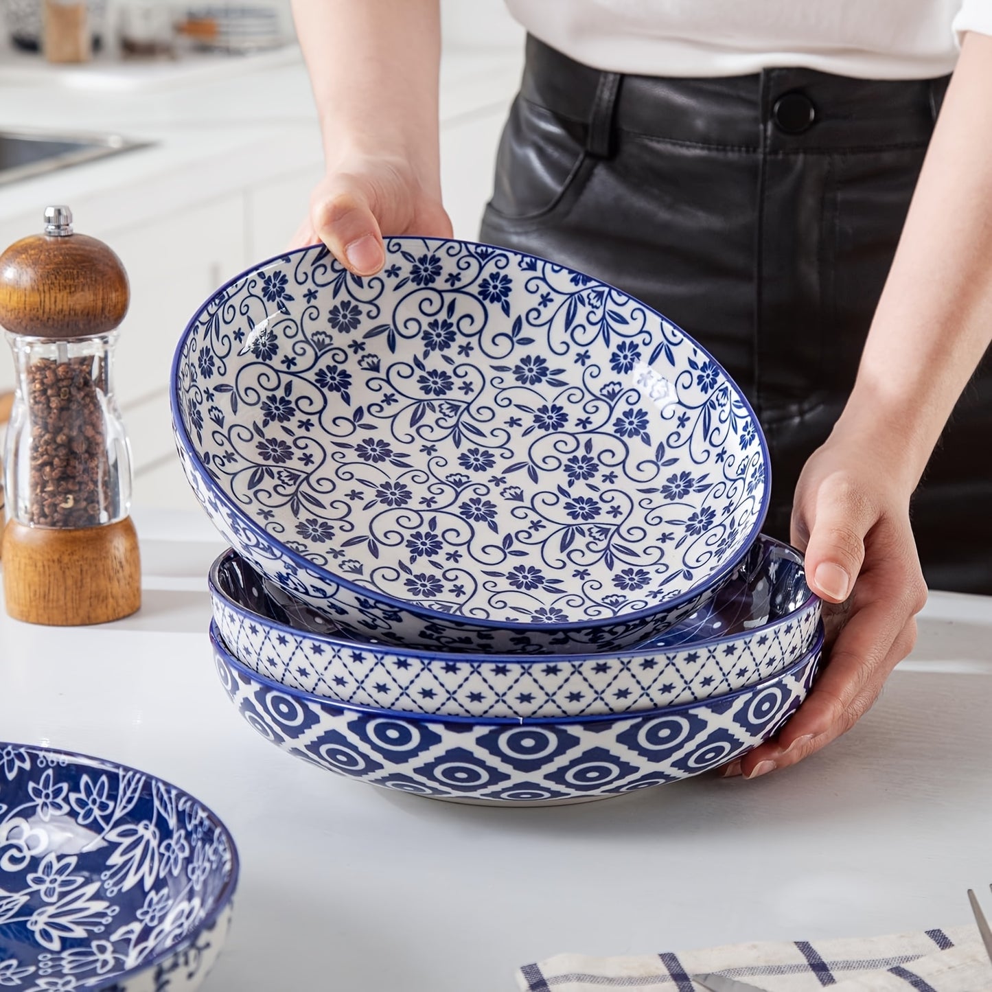 Ceramic Pasta Bowls Set of 4 – 32oz Porcelain Soup Salad Cereal Bowls 8.5 Inch, Wide Shallow Design, Microwave Dishwasher Oven Safe, Vintage Blue Floral Kitchen Dinnerware | ShopVora CA