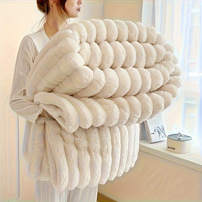 Extra Large Blanket 108 in X 90 in X 90 in Thickened Blanket Soft And Comfortable Faux Rabbit Hair Reversible Blanket Thermal Fleece Blanket Nap Blanket Air Conditioning Blanket Office Outdoor Camping Gift Blanket Perfect for All Seasons