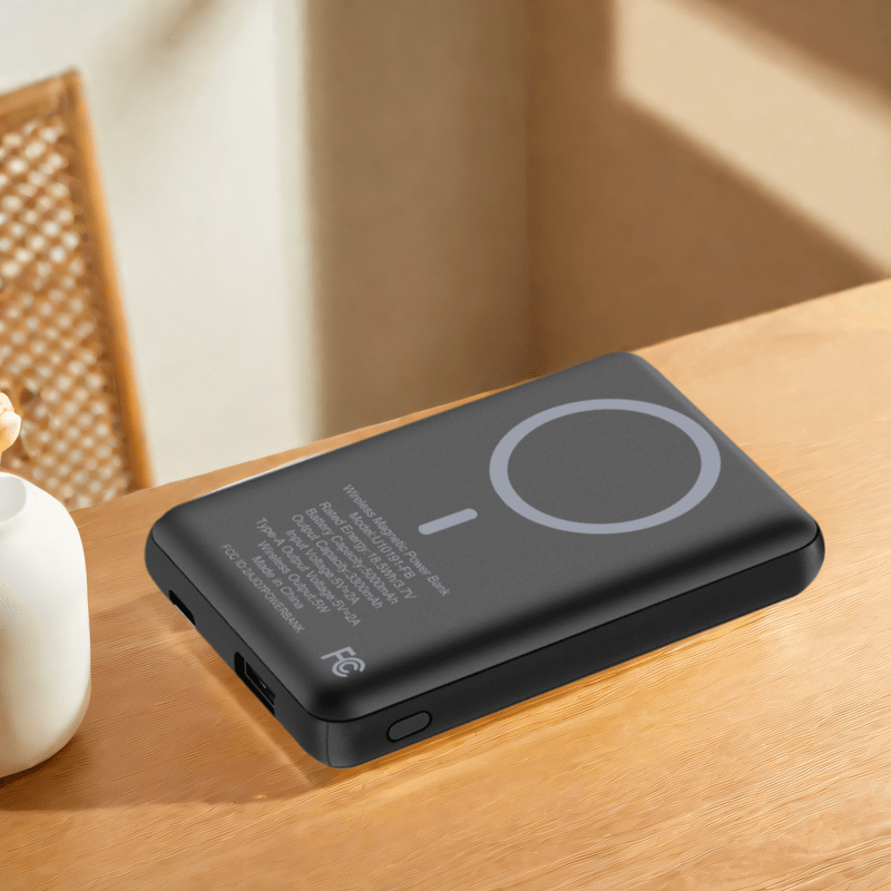 Mini magnetic wireless charging mobile power, 5000mAh portable pack with USB-C input and output, suitable for 15/ 16, Android and other devices