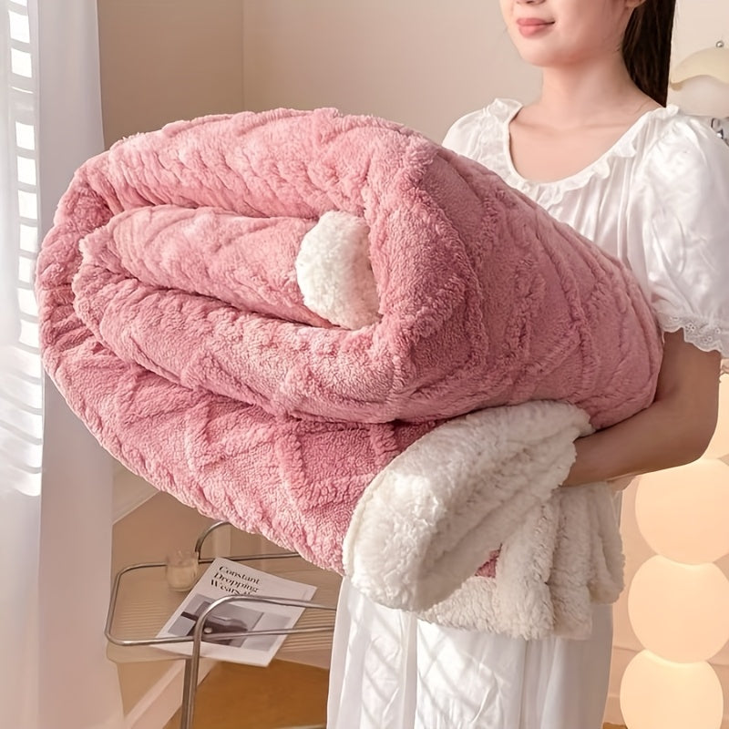 Warm Winter Tafu Velvet Quilt with Soft Stitching Technology, Light Luxury Thick Quilt That Does Not Fade, Comfortable In All Seasons, Machine Washable, Available In 4 Seasons, Suitable for Bedrooms, Guest Rooms, Hotels, And Living Rooms